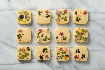 フラワーシャワー