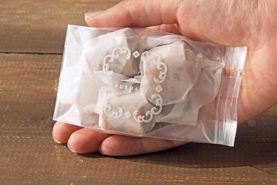 個包装になっていて配り菓子としてもかわいいと人気です。