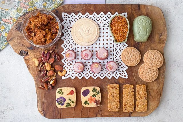 母の日限定、焼き菓子と紅茶、ジャムの詰め合わせギフト